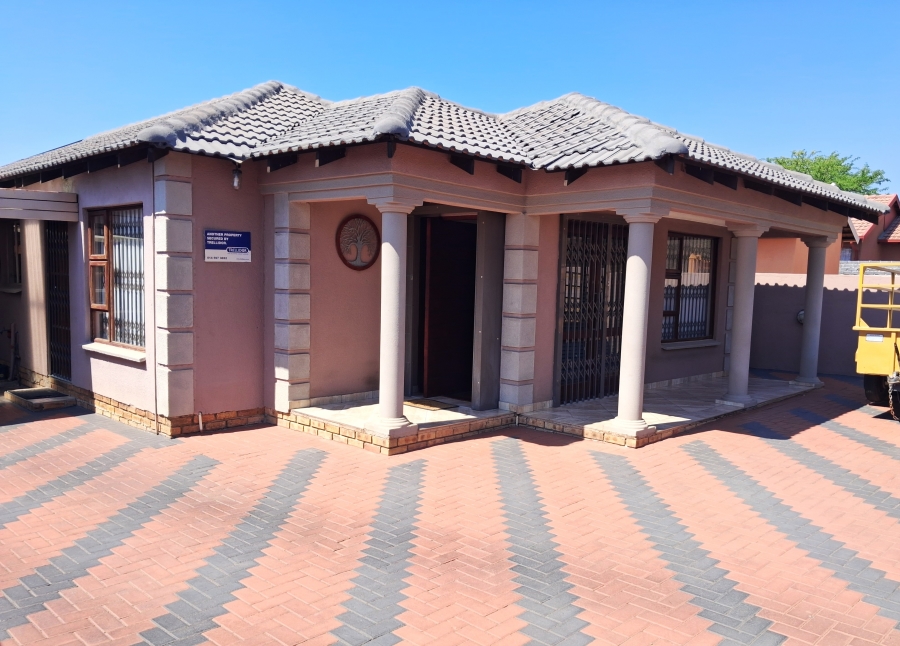 3 Bedroom Property for Sale in Tlhabane West North West